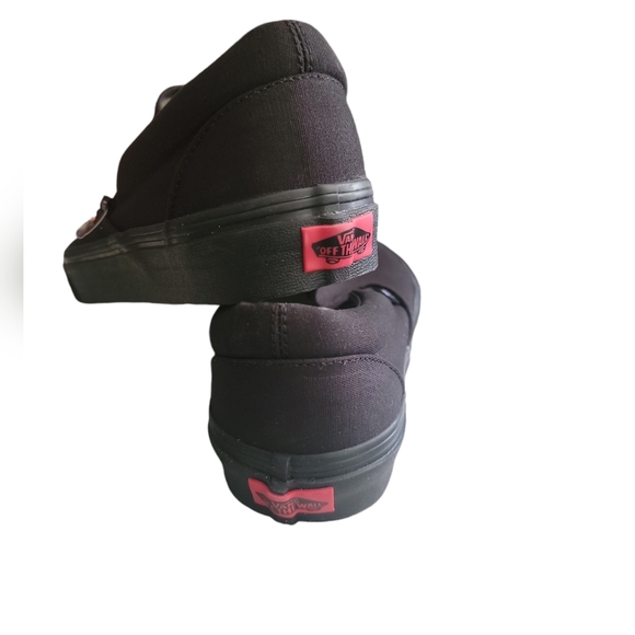Vans Men's Classic Slip On Sneaker Size 9 New without Box. Never Worn - Picture 3 of 6